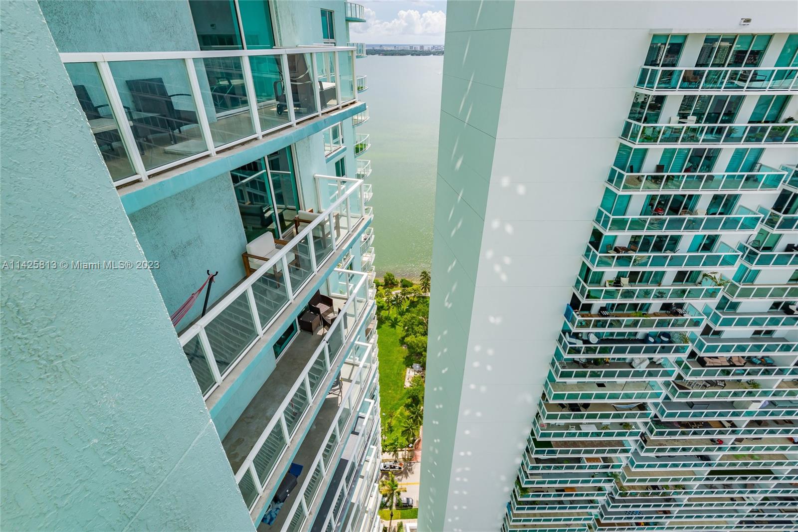 image Quantum on the Bay27