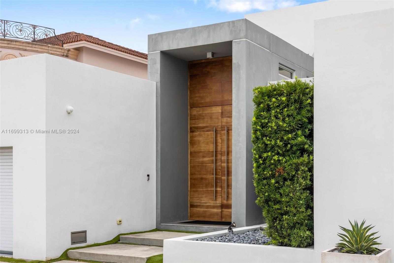 323 Atlantic Ave #Na Sunny Isles Beach, FL 33160