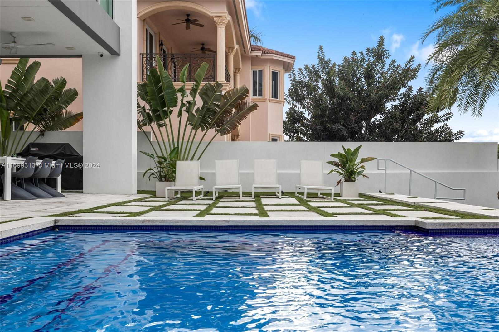 323 Atlantic Ave #Na Sunny Isles Beach, FL 33160