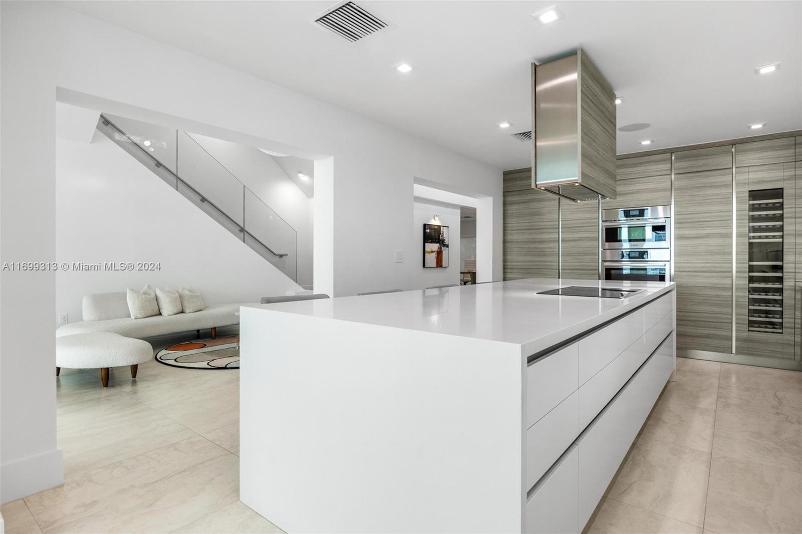 323 Atlantic Ave #Na Sunny Isles Beach, FL 33160