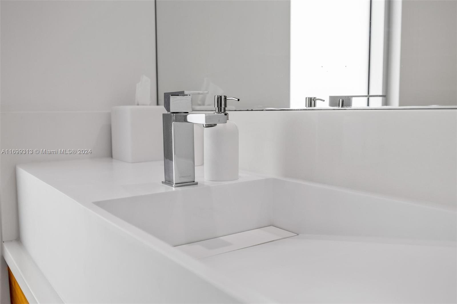 323 Atlantic Ave #Na Sunny Isles Beach, FL 33160