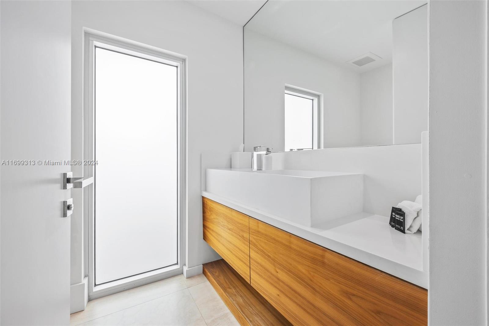 323 Atlantic Ave #Na Sunny Isles Beach, FL 33160