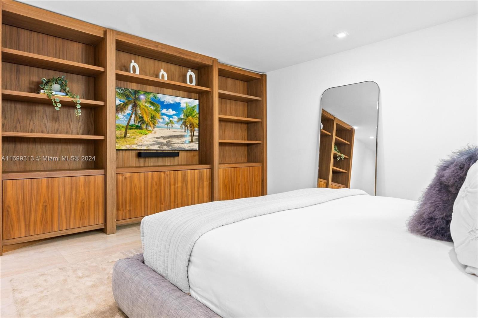 323 Atlantic Ave #Na Sunny Isles Beach, FL 33160