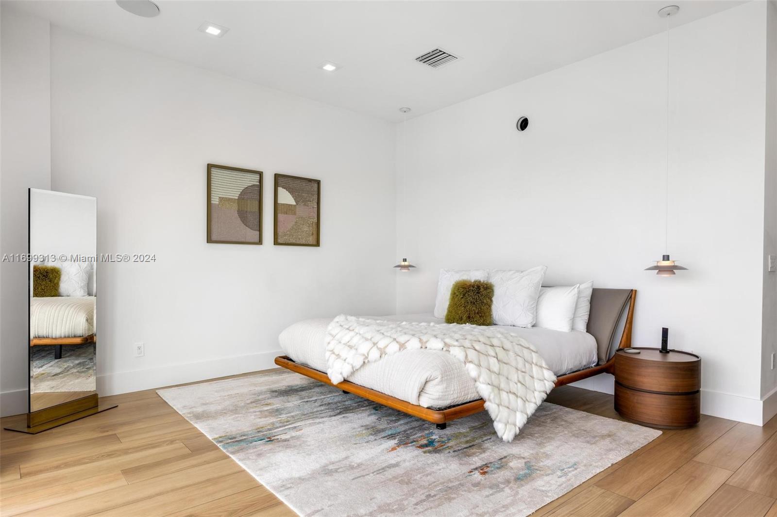 323 Atlantic Ave #Na Sunny Isles Beach, FL 33160