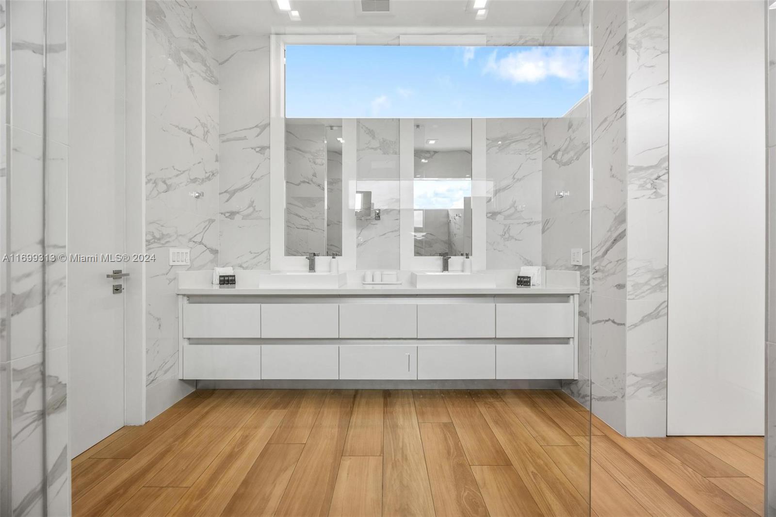 323 Atlantic Ave #Na Sunny Isles Beach, FL 33160