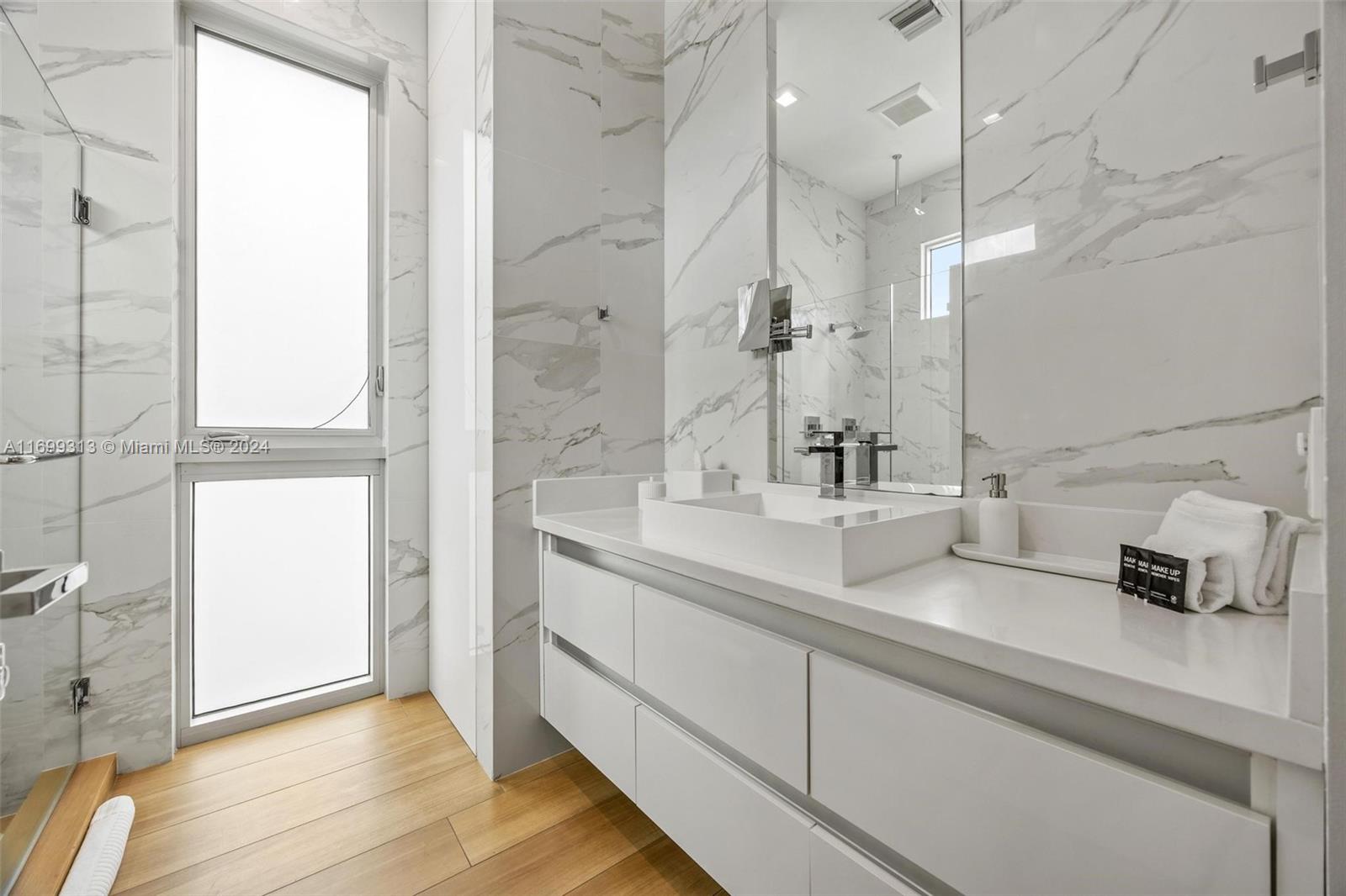 323 Atlantic Ave #Na Sunny Isles Beach, FL 33160