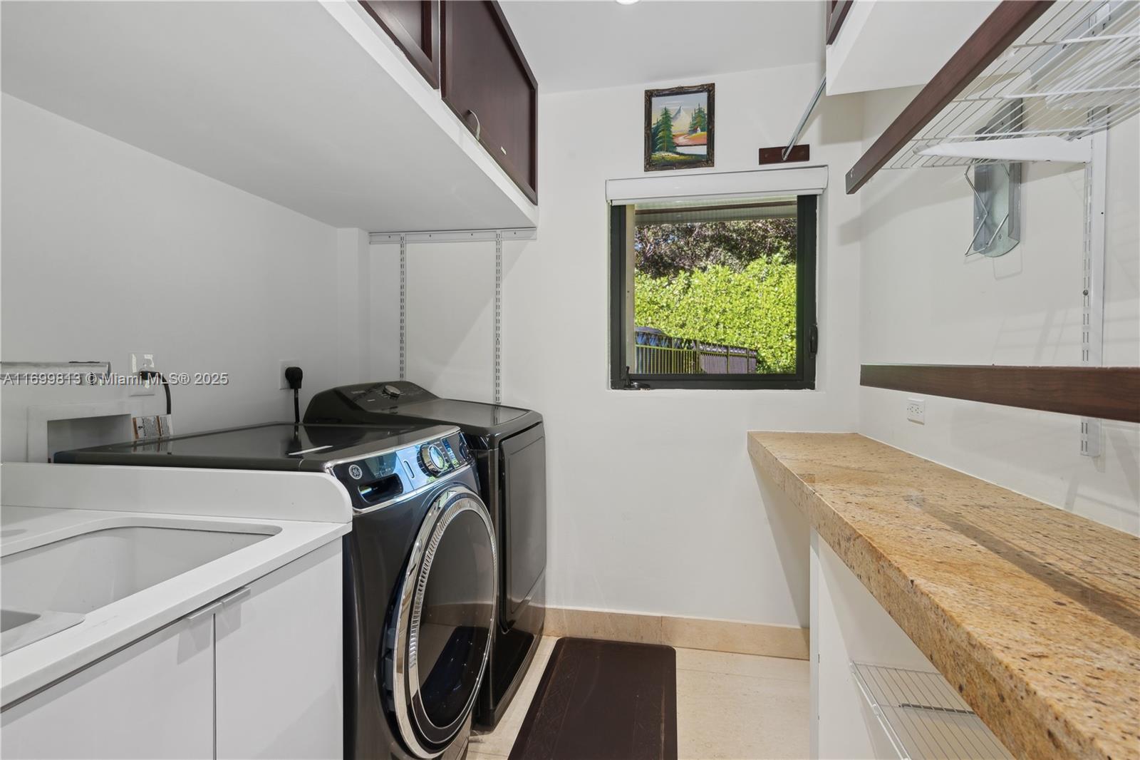 7001 Robles St Coral Gables, FL 33143 7001 Robles St Coral Gables, FL 33143