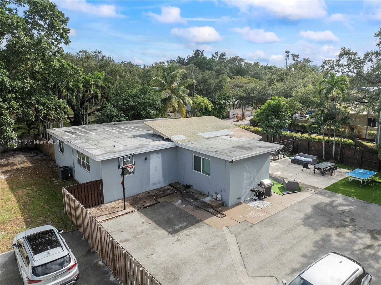 3981 SW 58th St Dania Beach, FL 33312