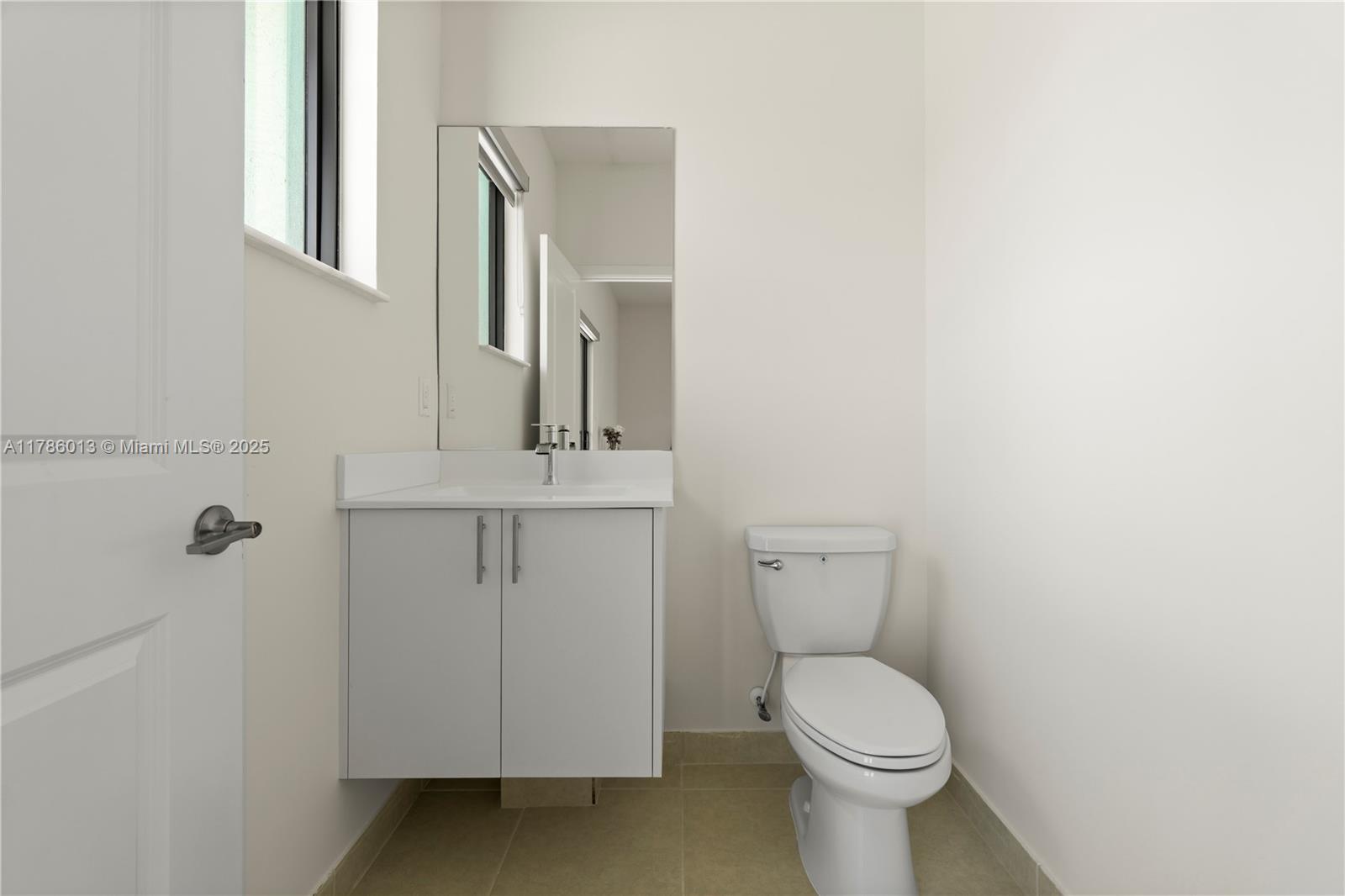 8292 NW 43rd St,Doral, FL 33166