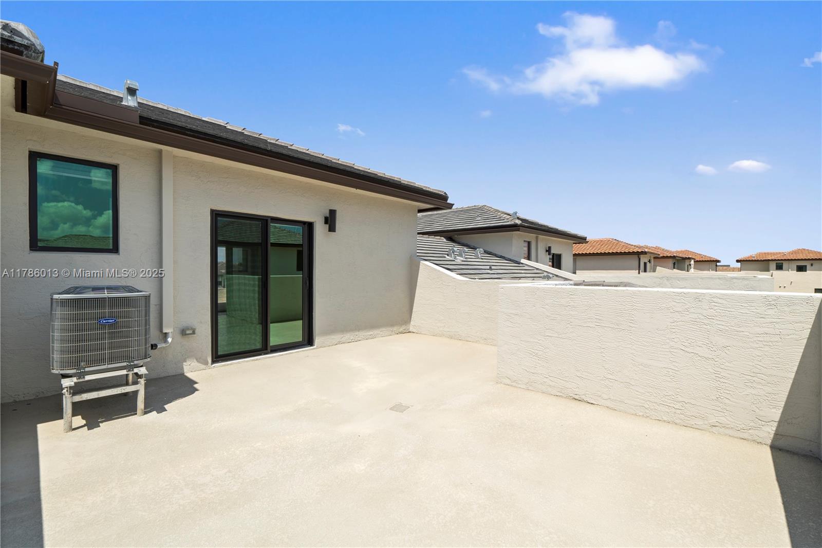 8292 NW 43rd St,Doral, FL 33166