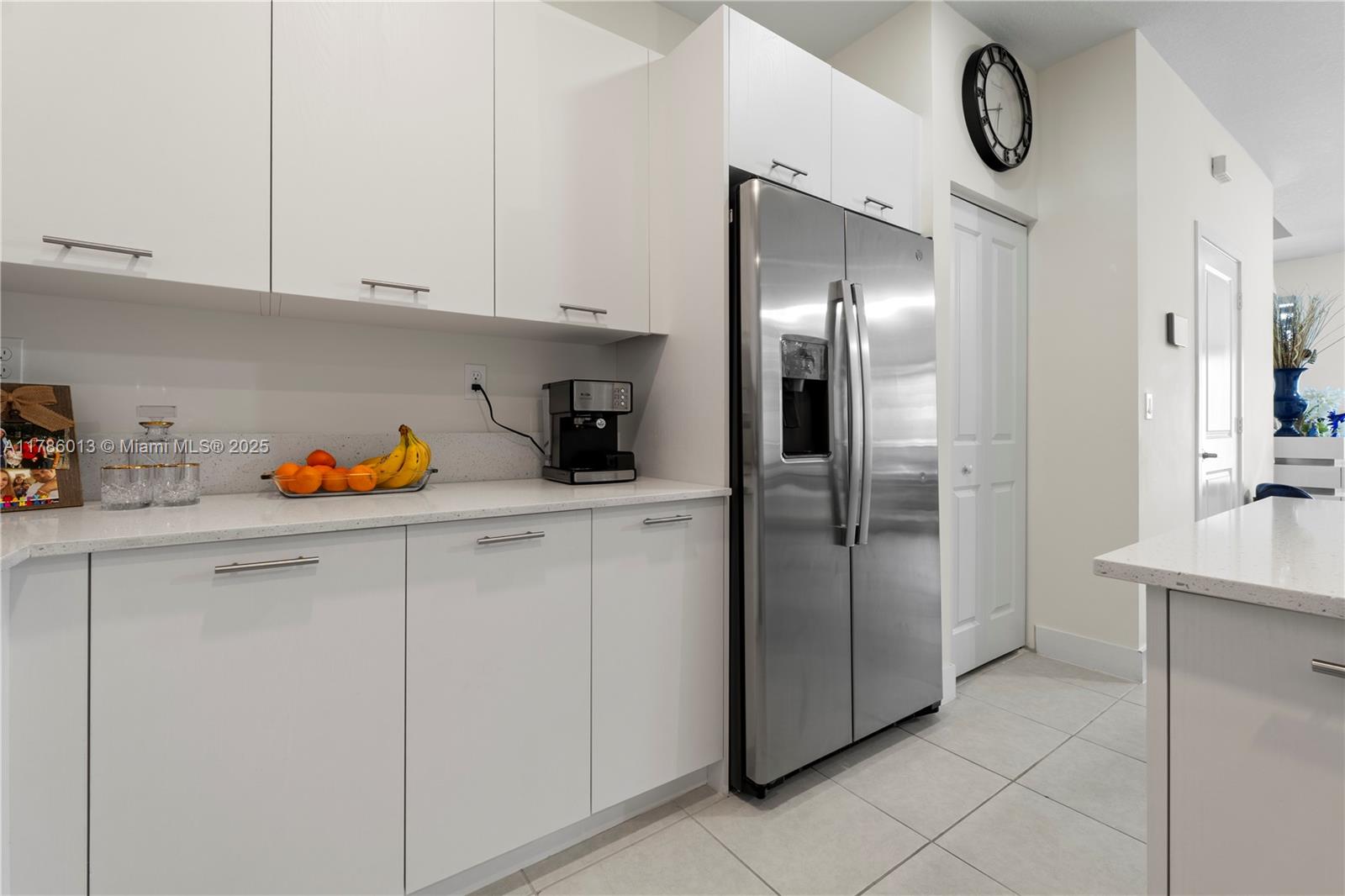 8292 NW 43rd St,Doral, FL 33166