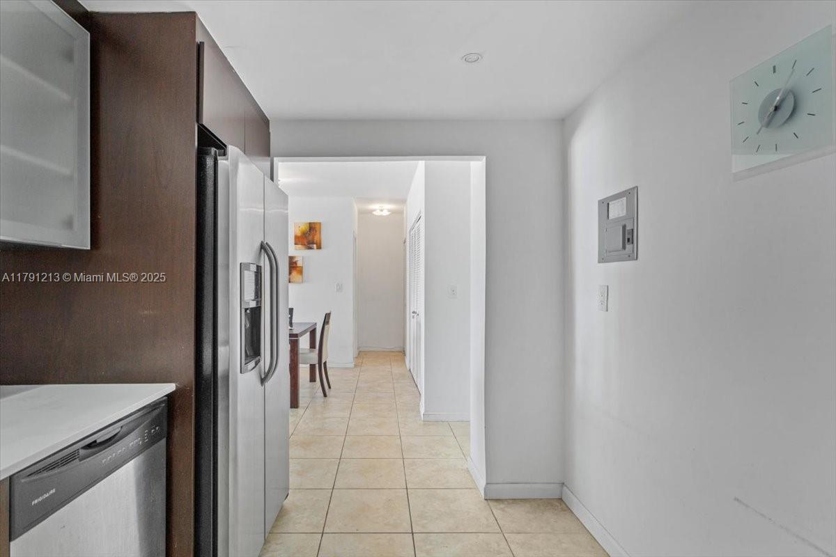 500 Bayview Dr #527 Sunny Isles Beach, FL 33160 500 Bayview Dr #527 Sunny Isles Beach, FL 33160