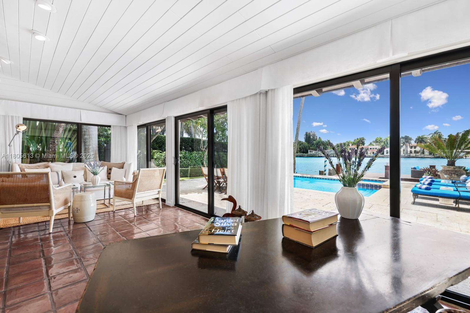 56 S Hibiscus Dr Miami Beach, FL 33139 56 S Hibiscus Dr Miami Beach, FL 33139