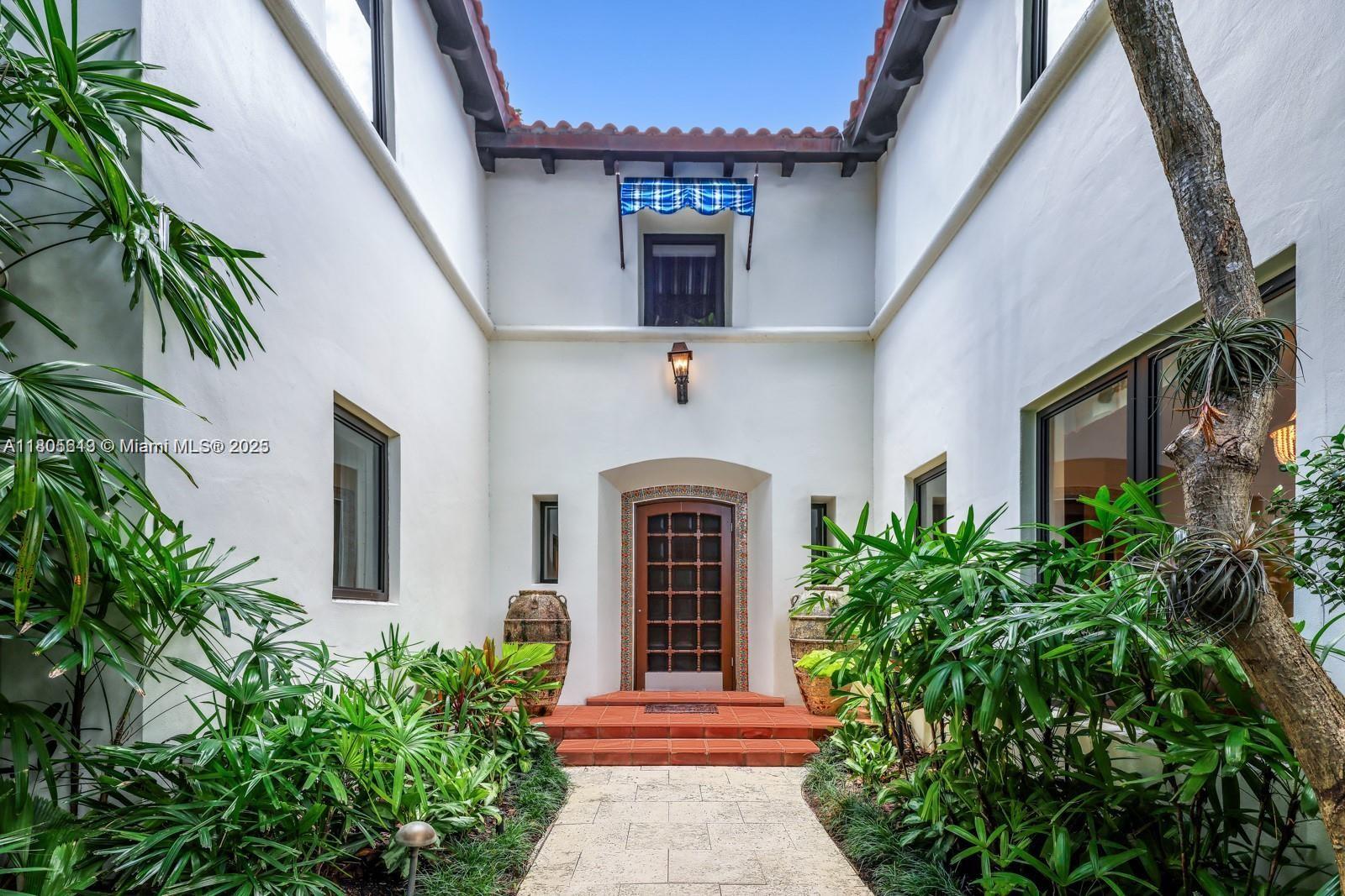 56 S Hibiscus Dr Miami Beach, FL 33139 56 S Hibiscus Dr Miami Beach, FL 33139
