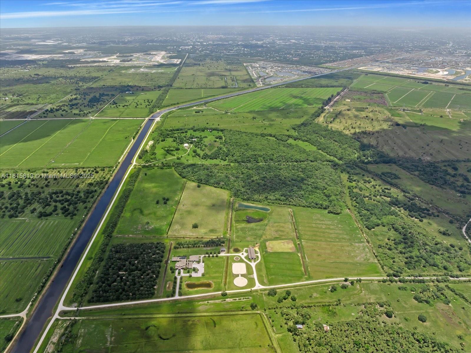 16675 C 24th Canal Rd Port St Lucie, FL 34987