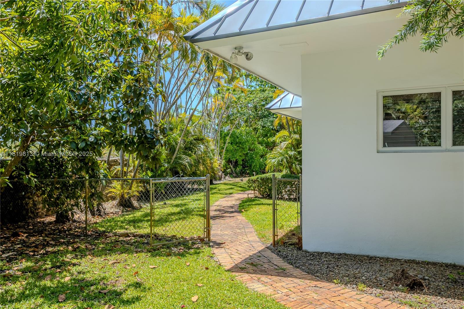 6540 SW 135th Ter Pinecrest, FL 33156