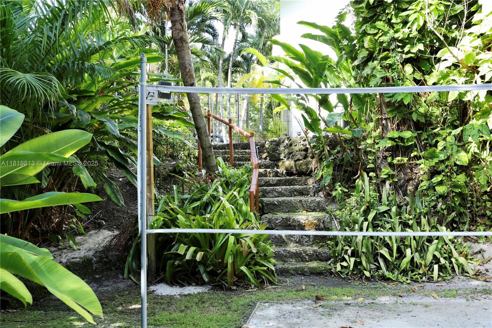 6540 SW 135th Ter Pinecrest, FL 33156