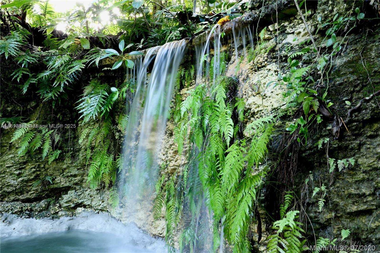 6540 SW 135th Ter Pinecrest, FL 33156