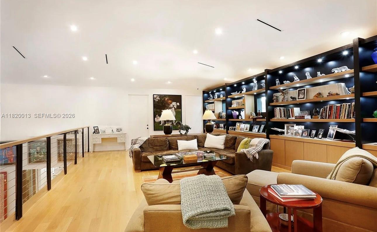 6611 Leonardo St Coral Gables, FL 33146