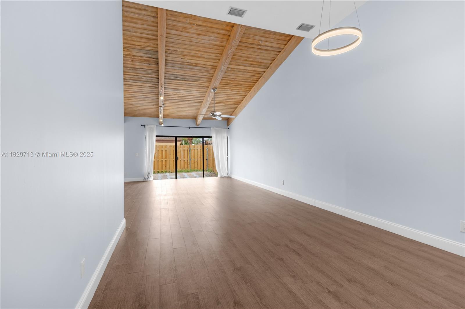 2627 S Parkview Dr #2627,Hallandale Beach, FL 33009