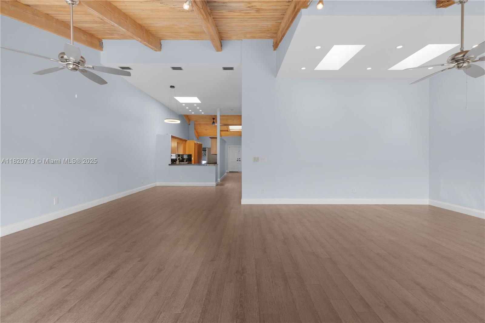 2627 S Parkview Dr #2627,Hallandale Beach, FL 33009