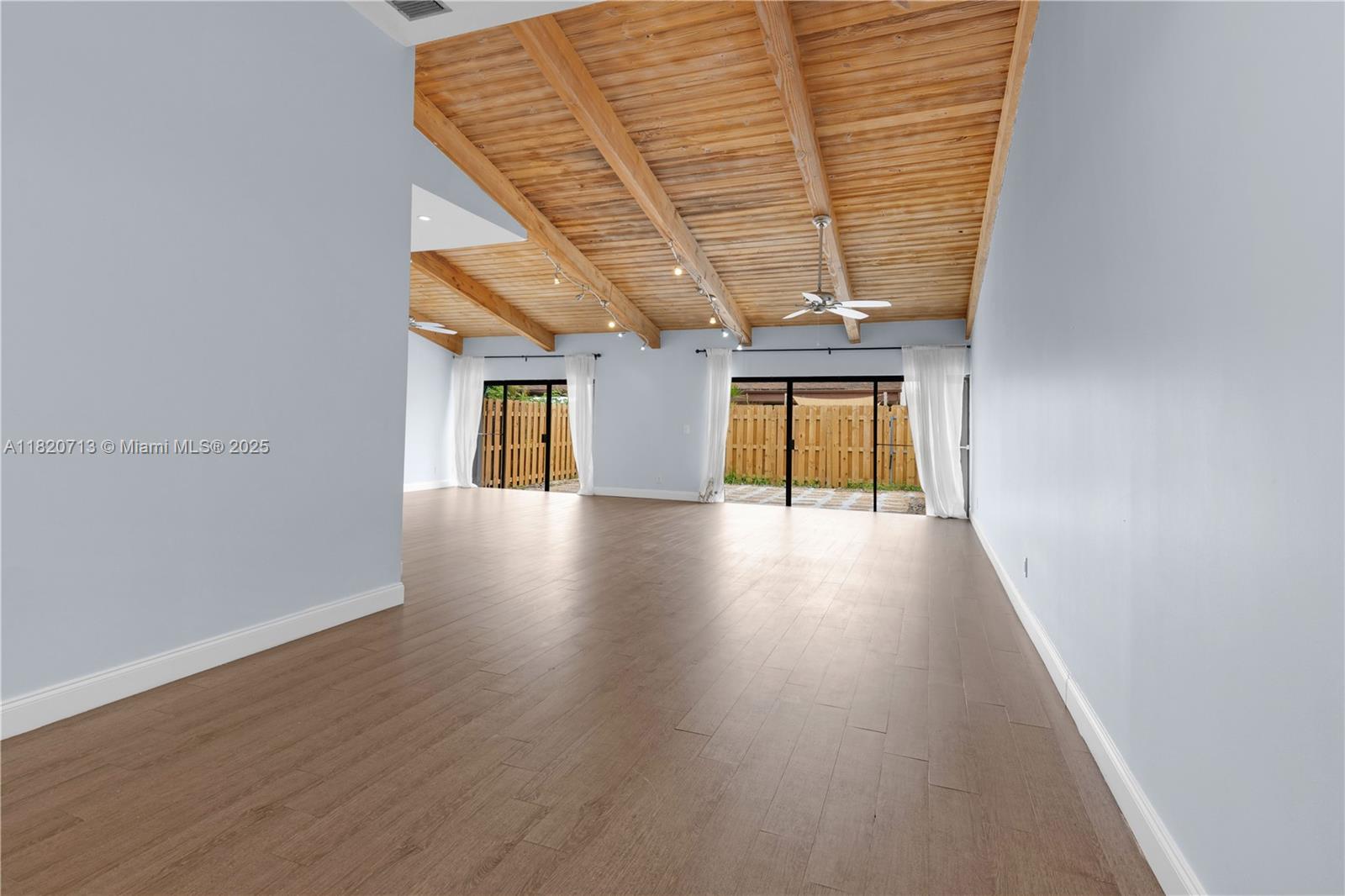 2627 S Parkview Dr #2627,Hallandale Beach, FL 33009