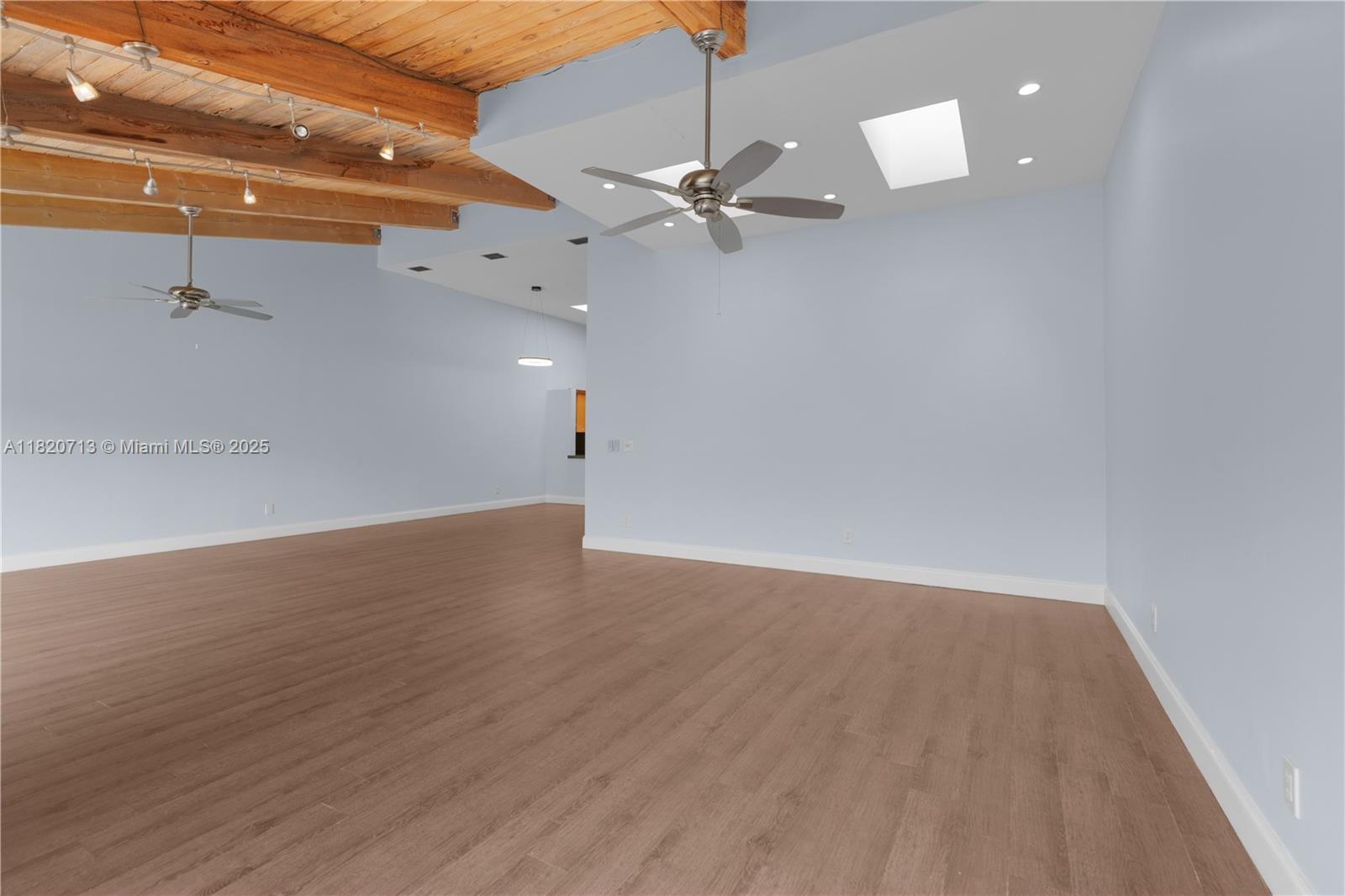 2627 S Parkview Dr #2627,Hallandale Beach, FL 33009