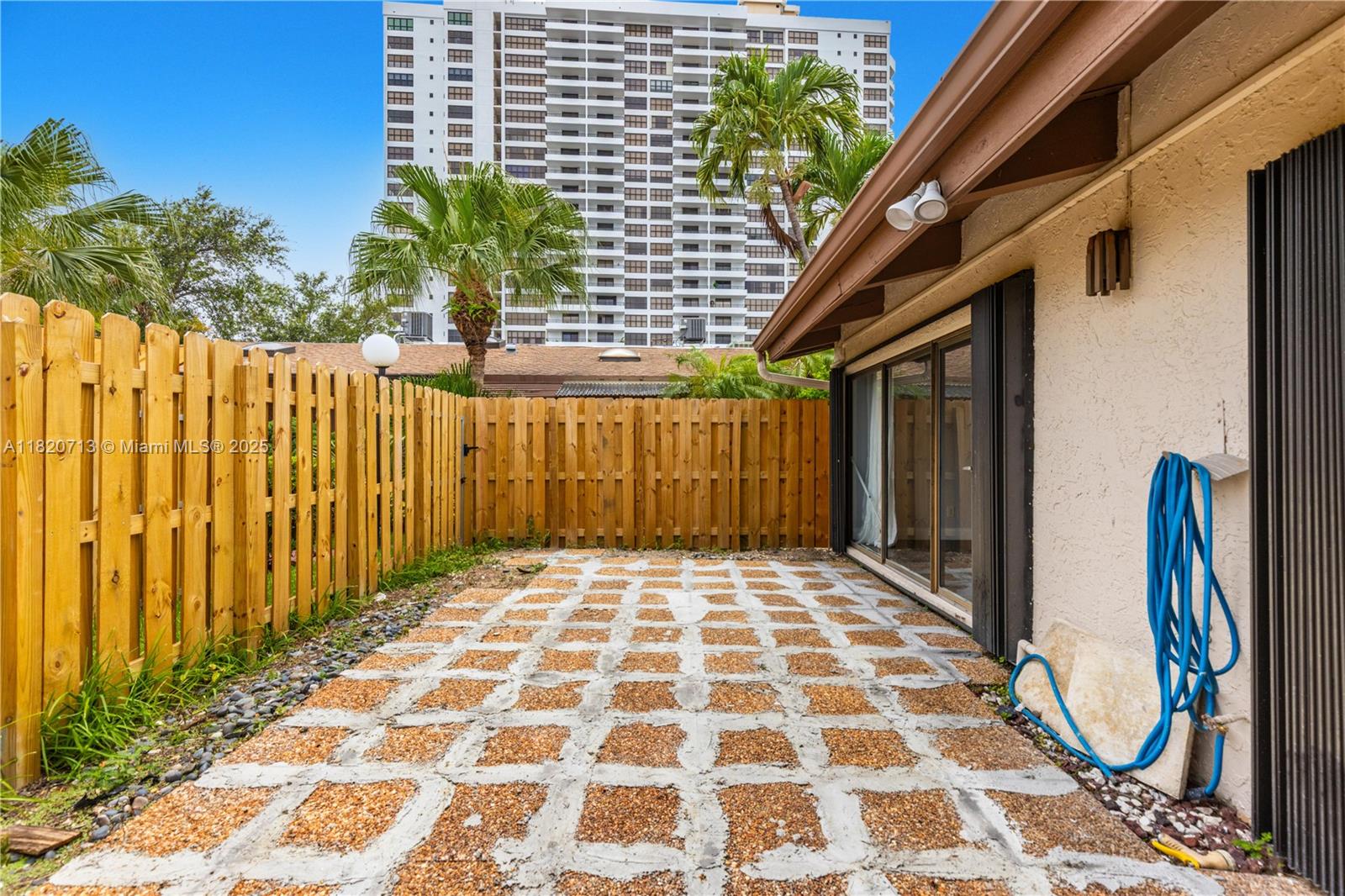 2627 S Parkview Dr #2627,Hallandale Beach, FL 33009