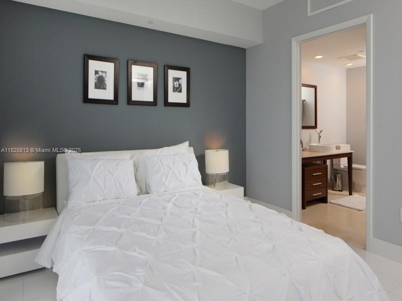 image Icon Brickell No Two17