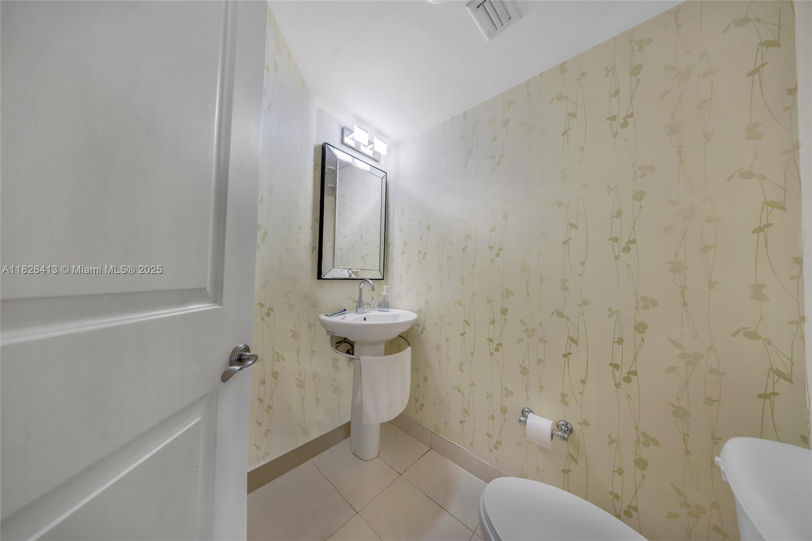 image Platinum Condo15