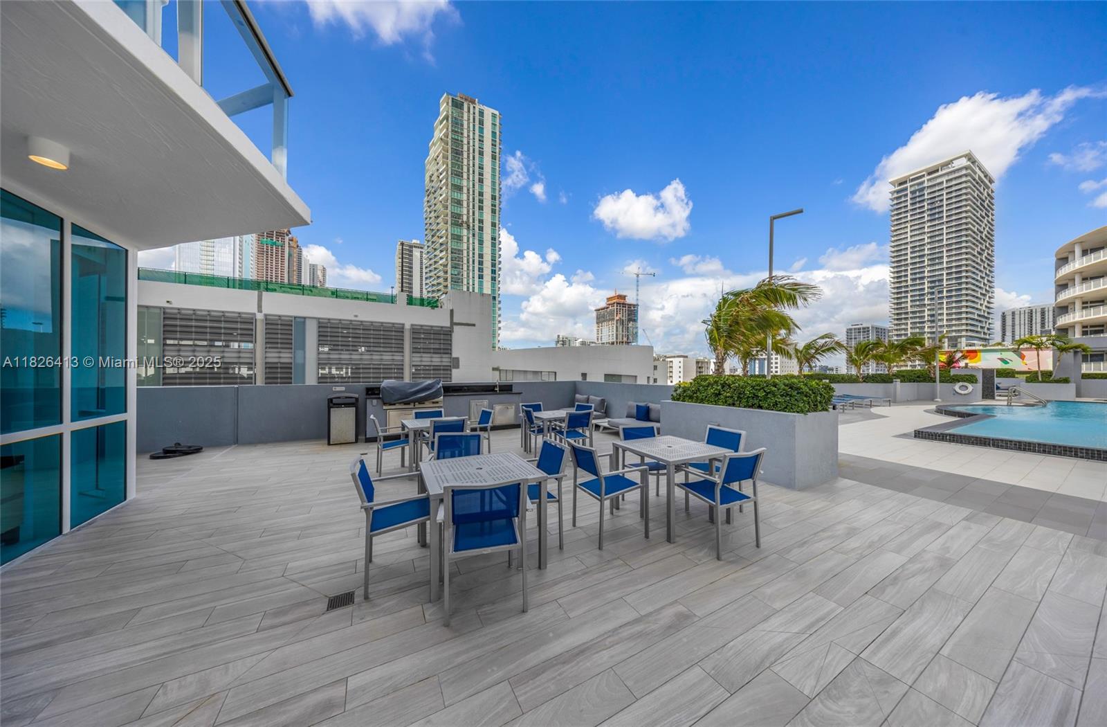 image Platinum Condo26