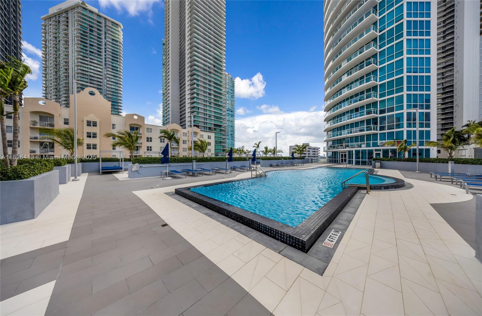 image Platinum Condo27