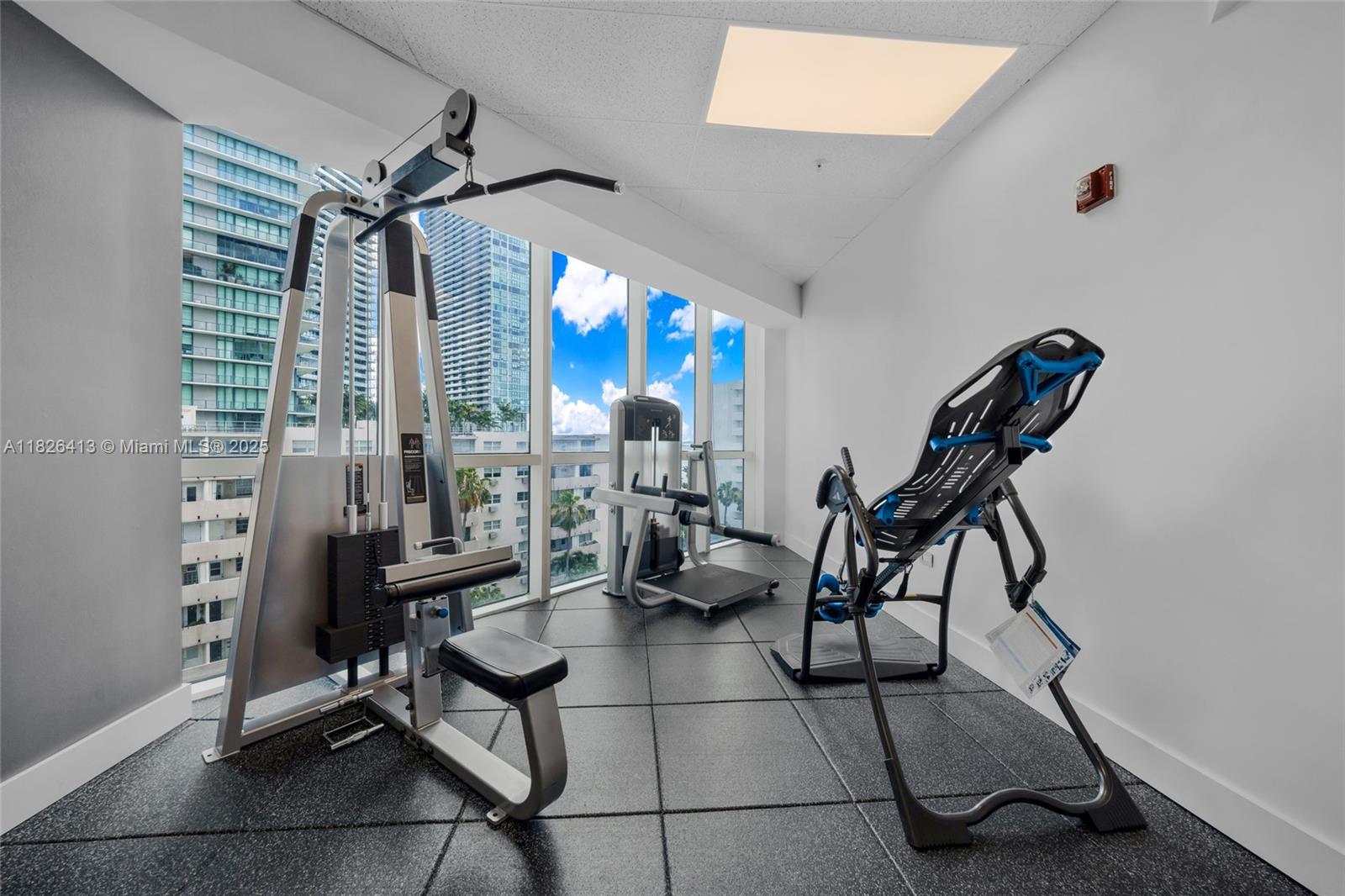 image Platinum Condo34