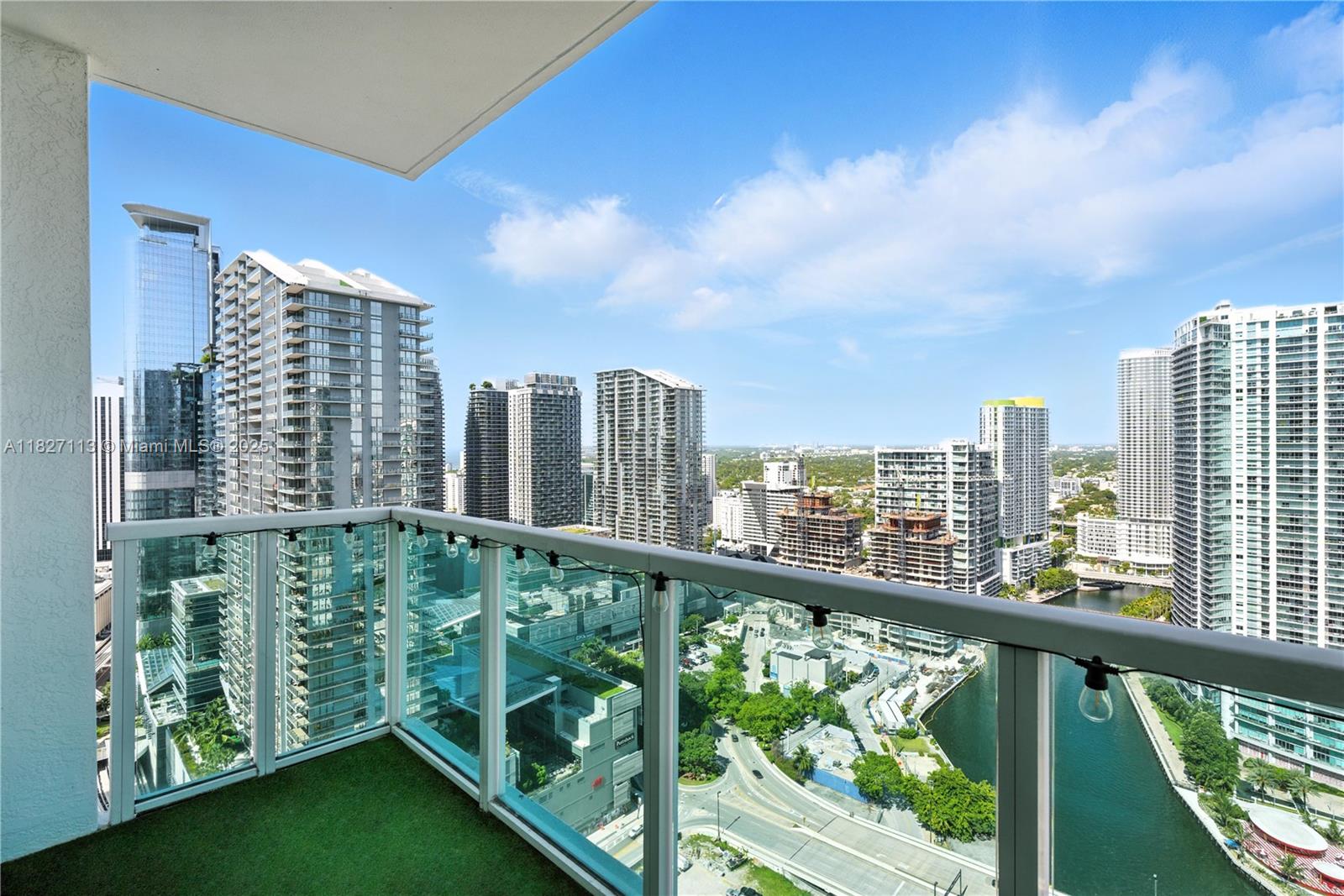 image Brickell On The River1