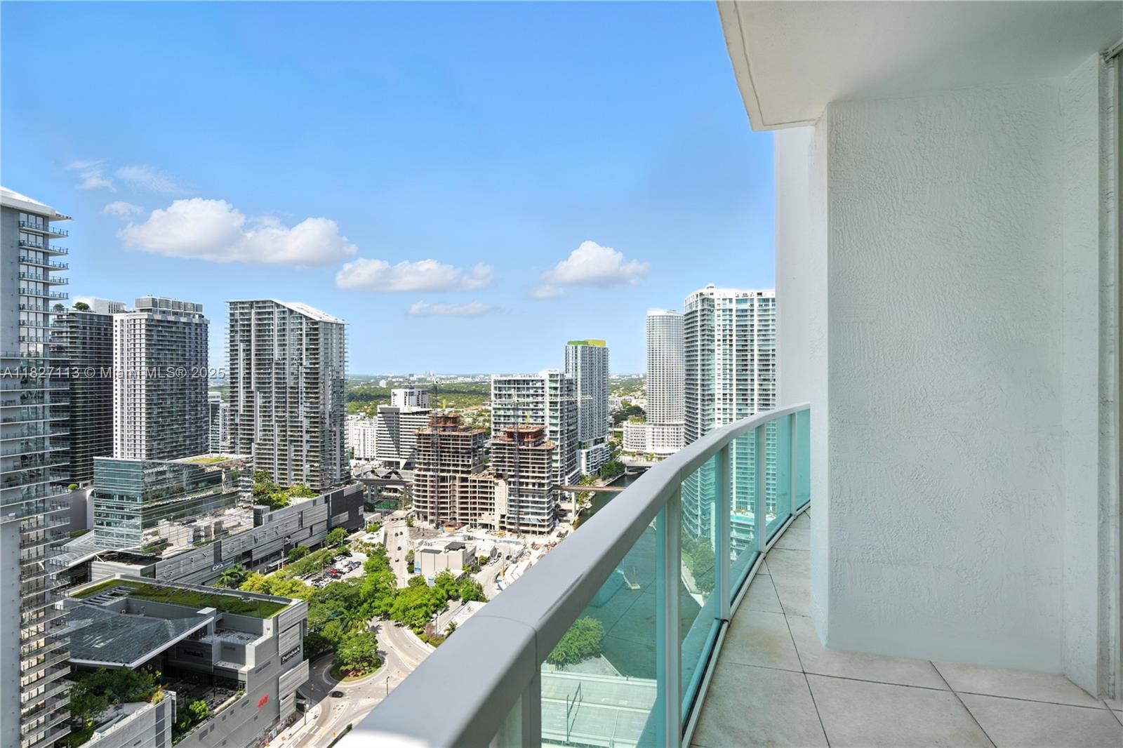 image Brickell On The River3