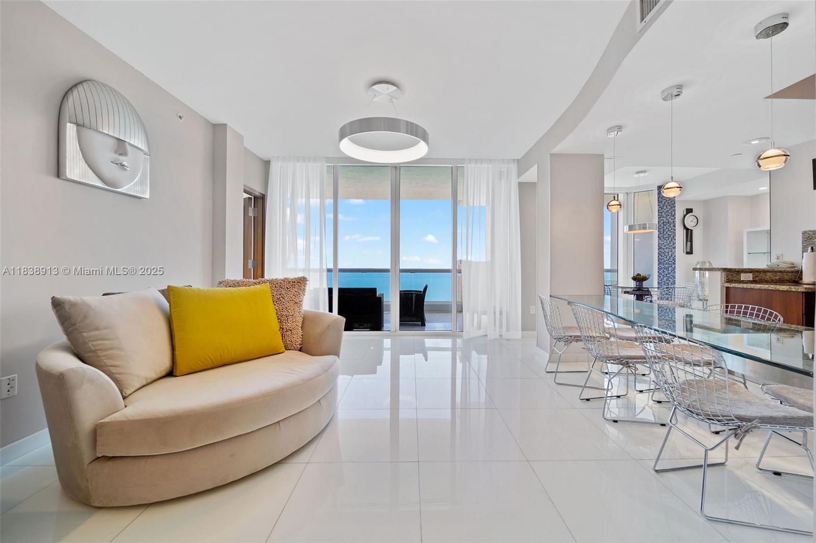 17875 Collins Ave #4205