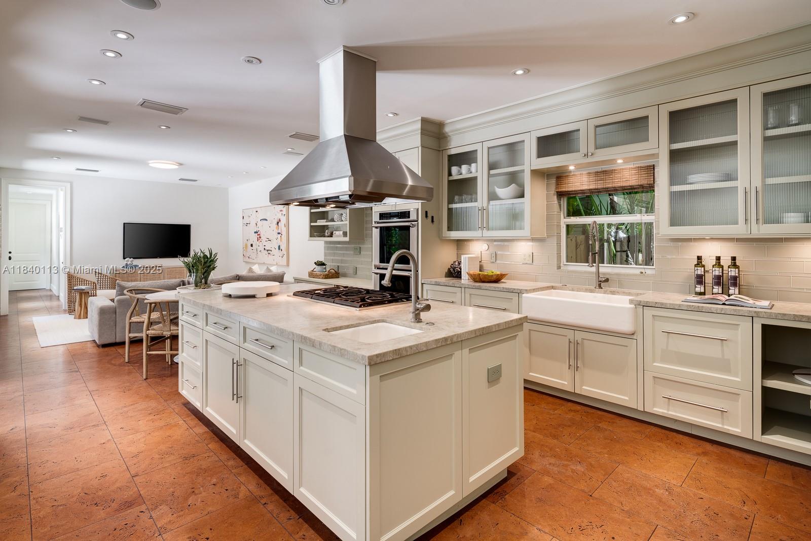 5776 SW 77th Ter South Miami, FL 33143