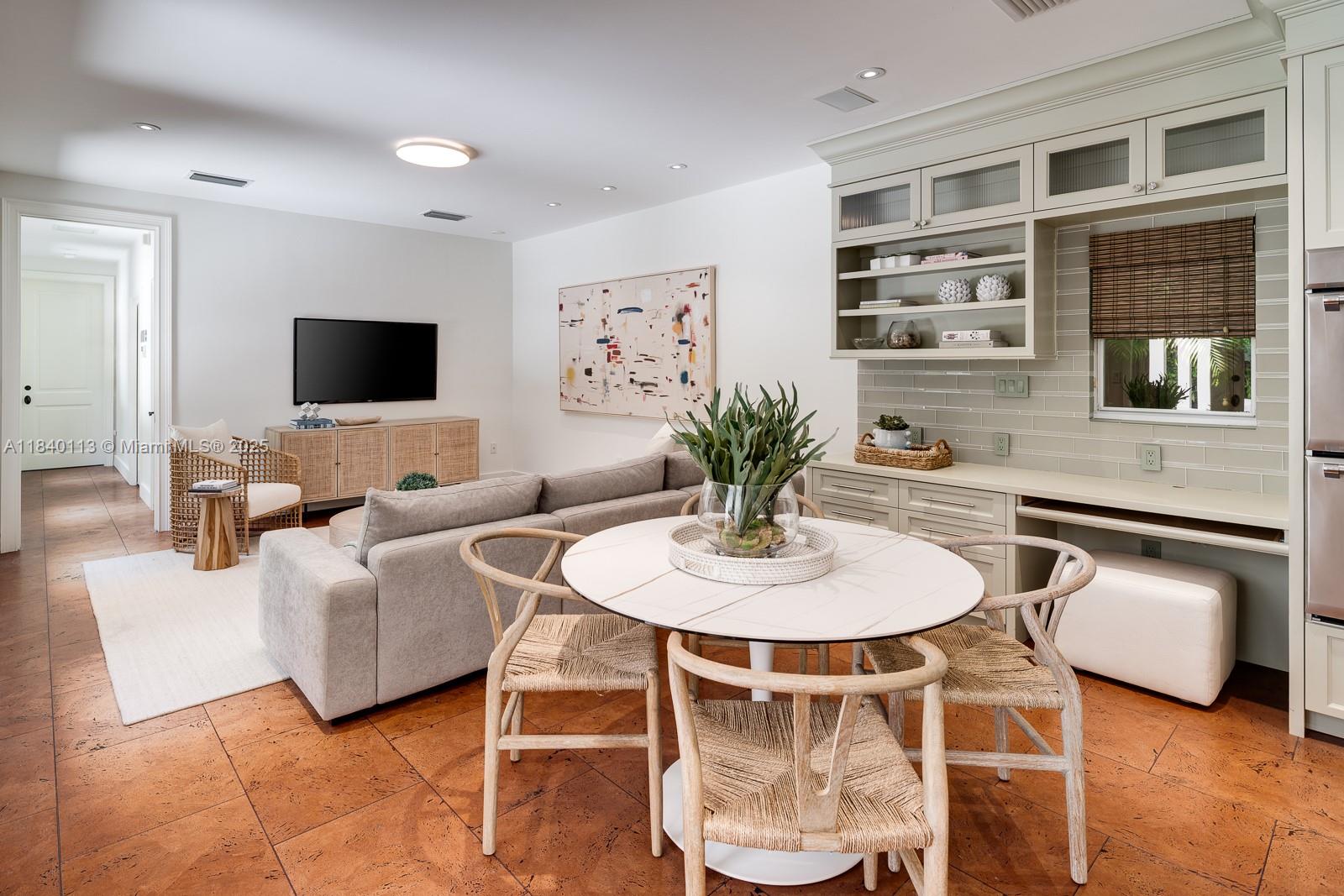 5776 SW 77th Ter South Miami, FL 33143