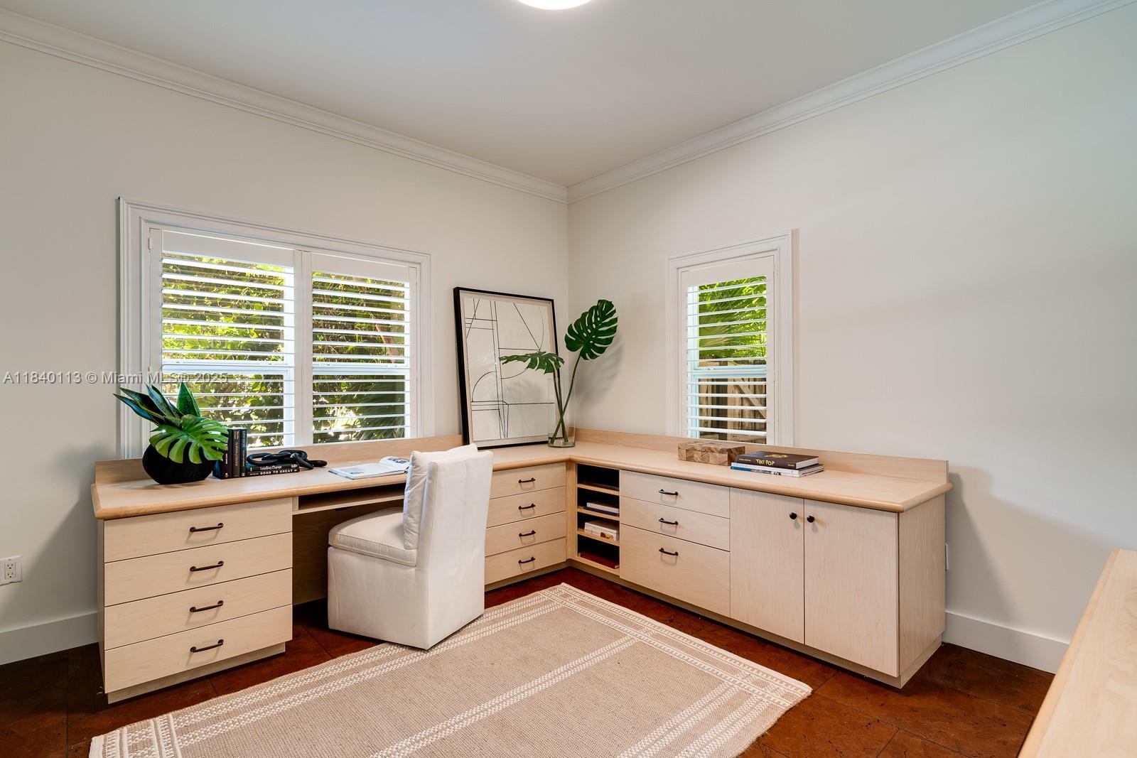 5776 SW 77th Ter South Miami, FL 33143