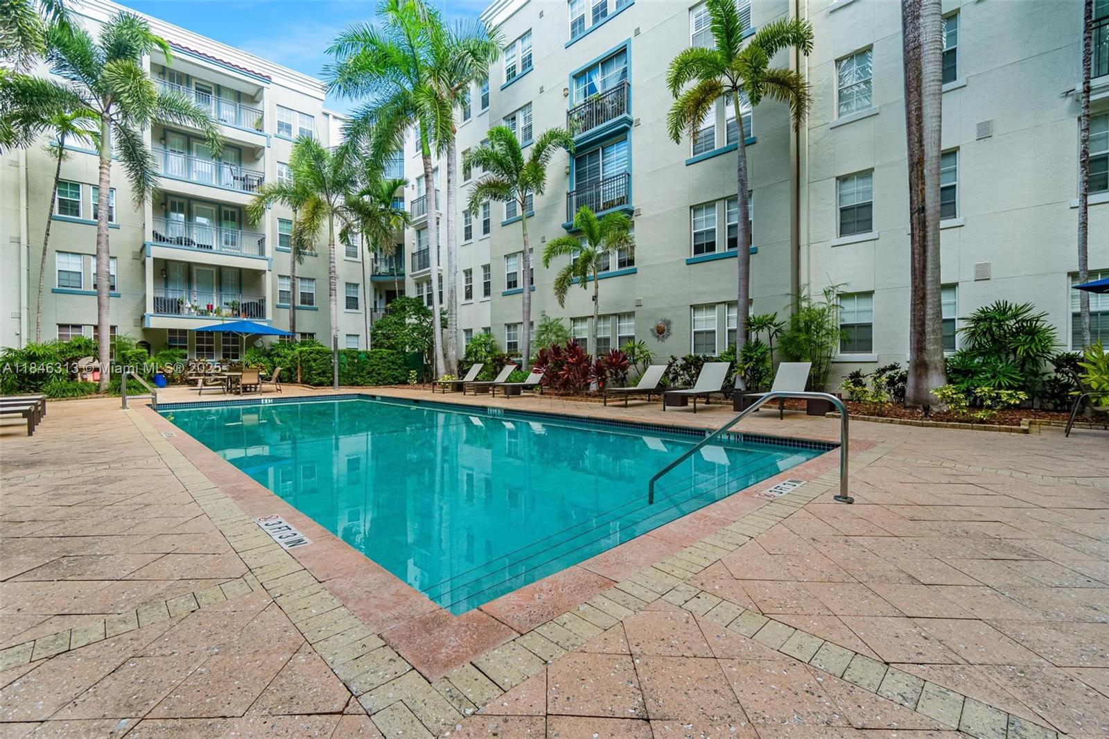 533 NE 3rd Ave #318