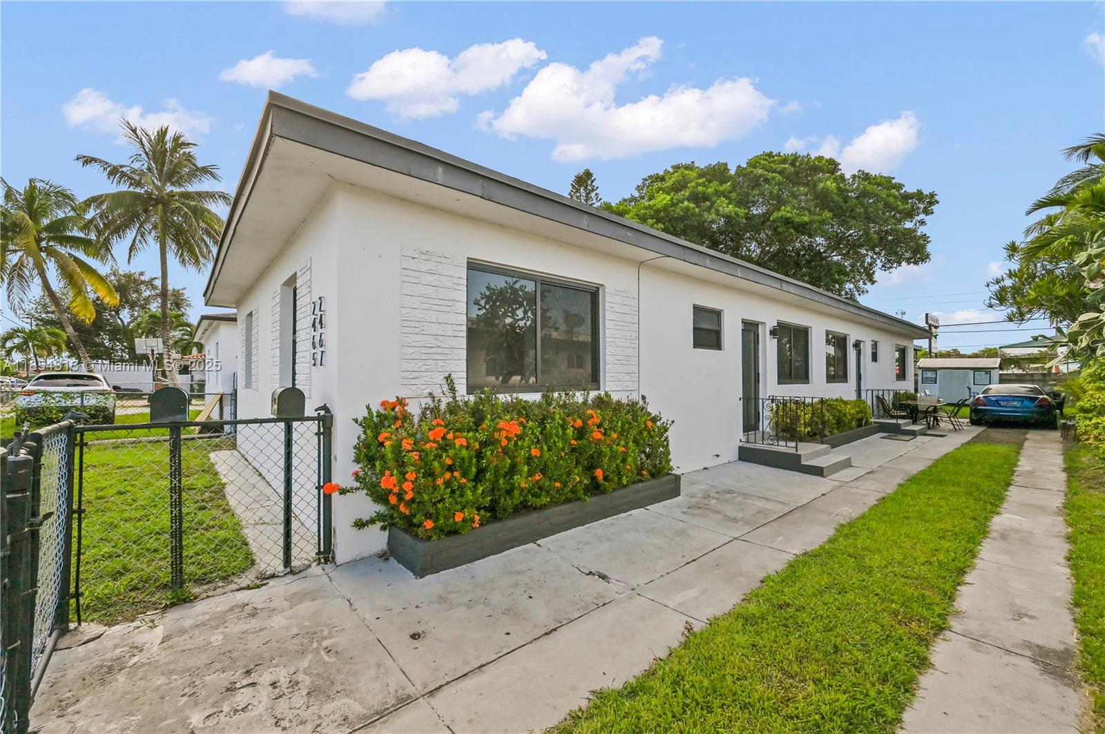 2465 NW 35th St #Front