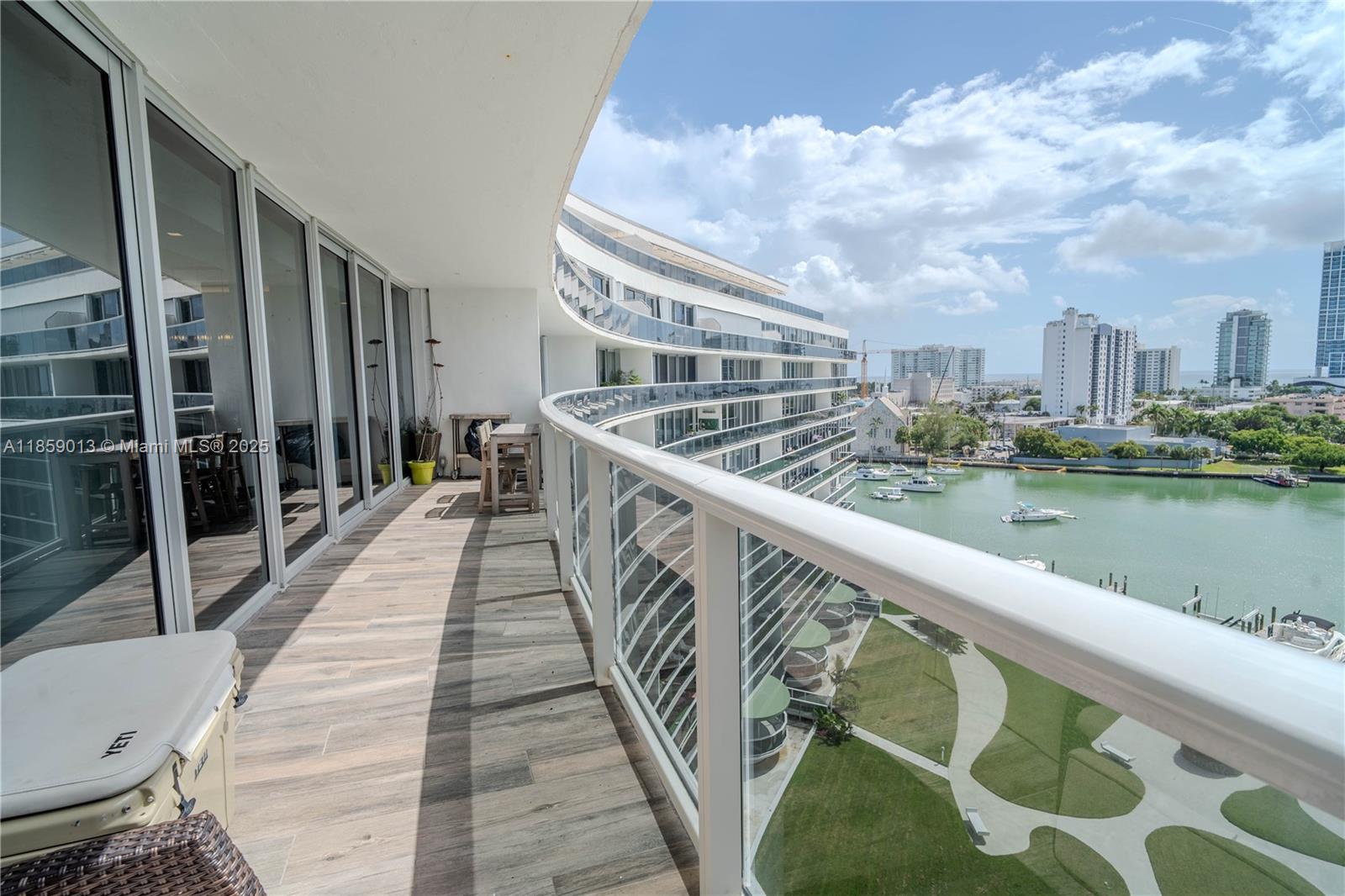 900 Bay Dr #914