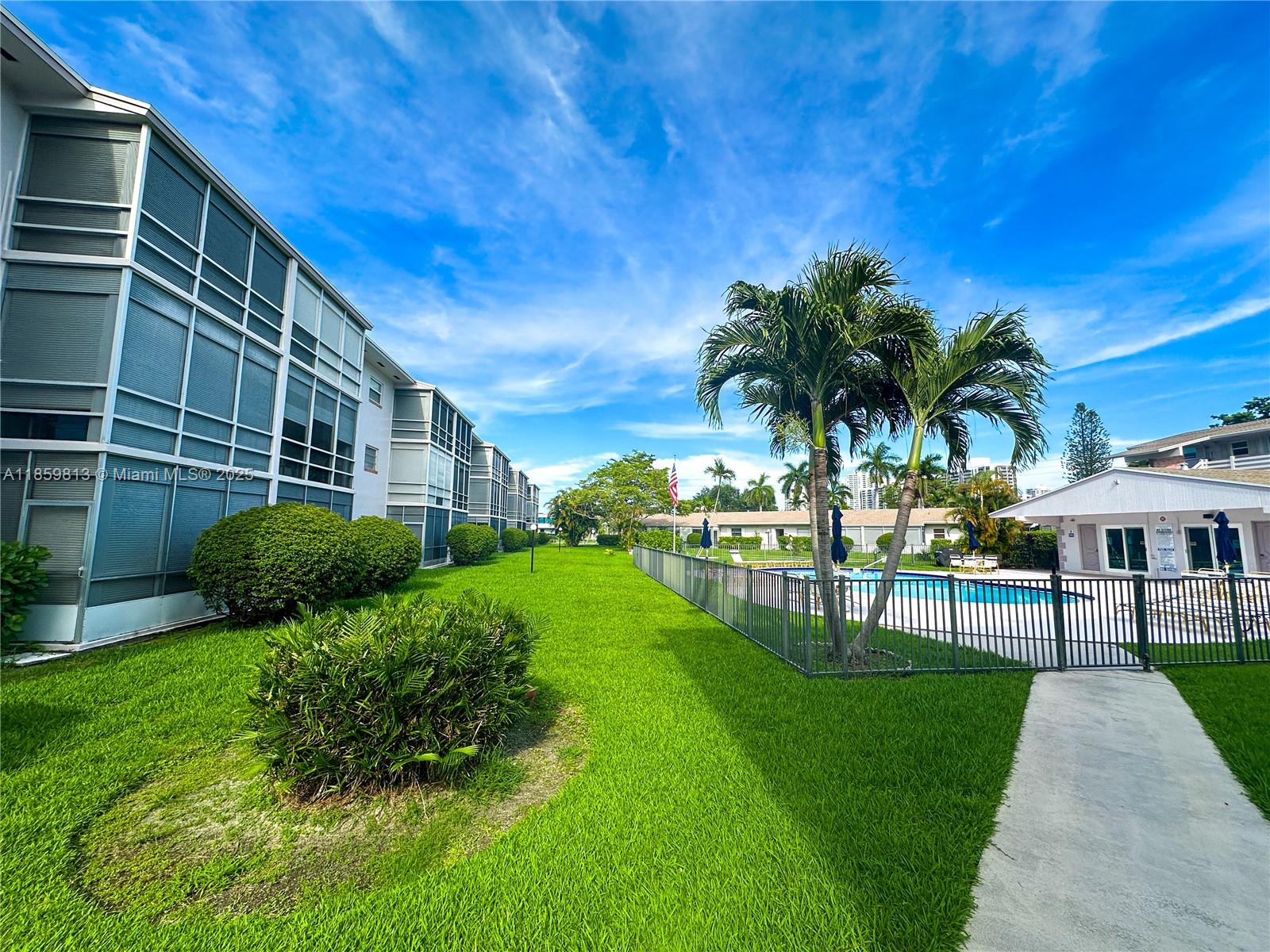 700 Layne Blvd #210