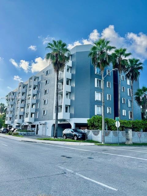 1010 NW 11th St #504