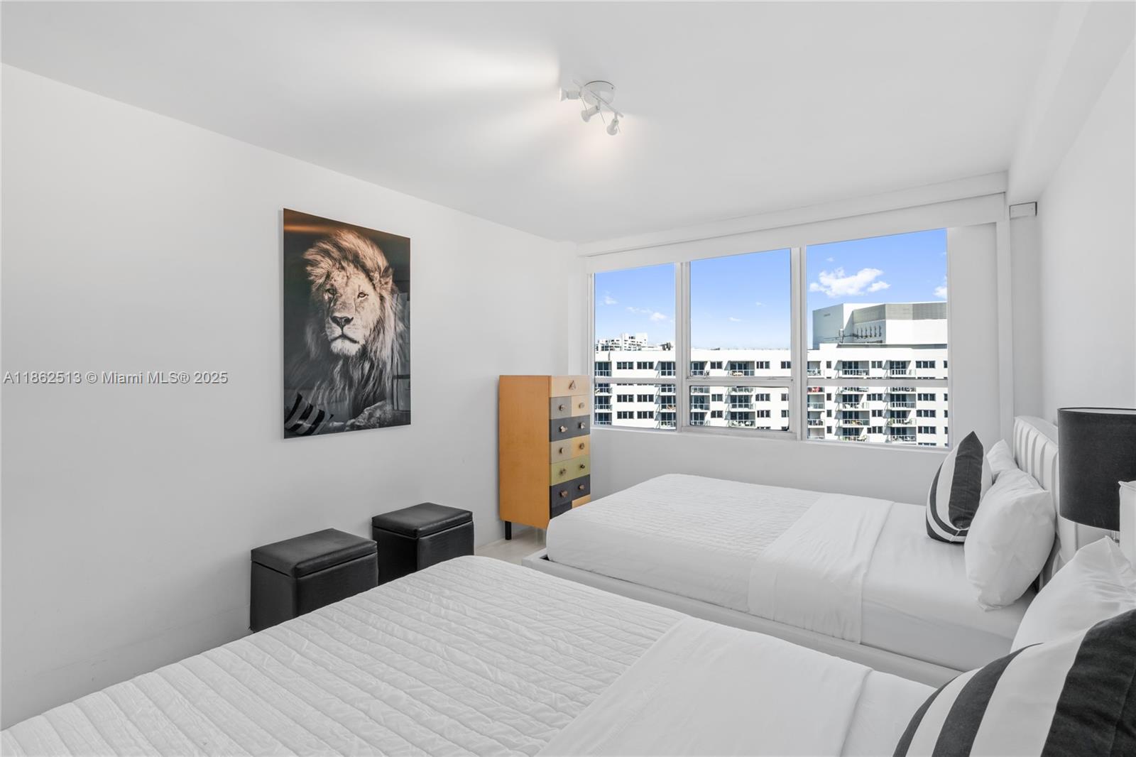 image Flamingo South Beach26