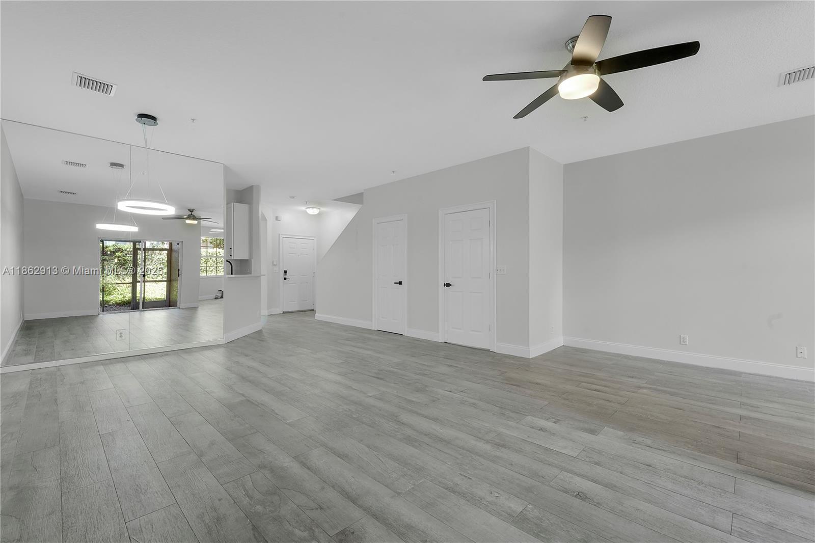 108 Lighthouse Cir #E Tequesta, FL 33469