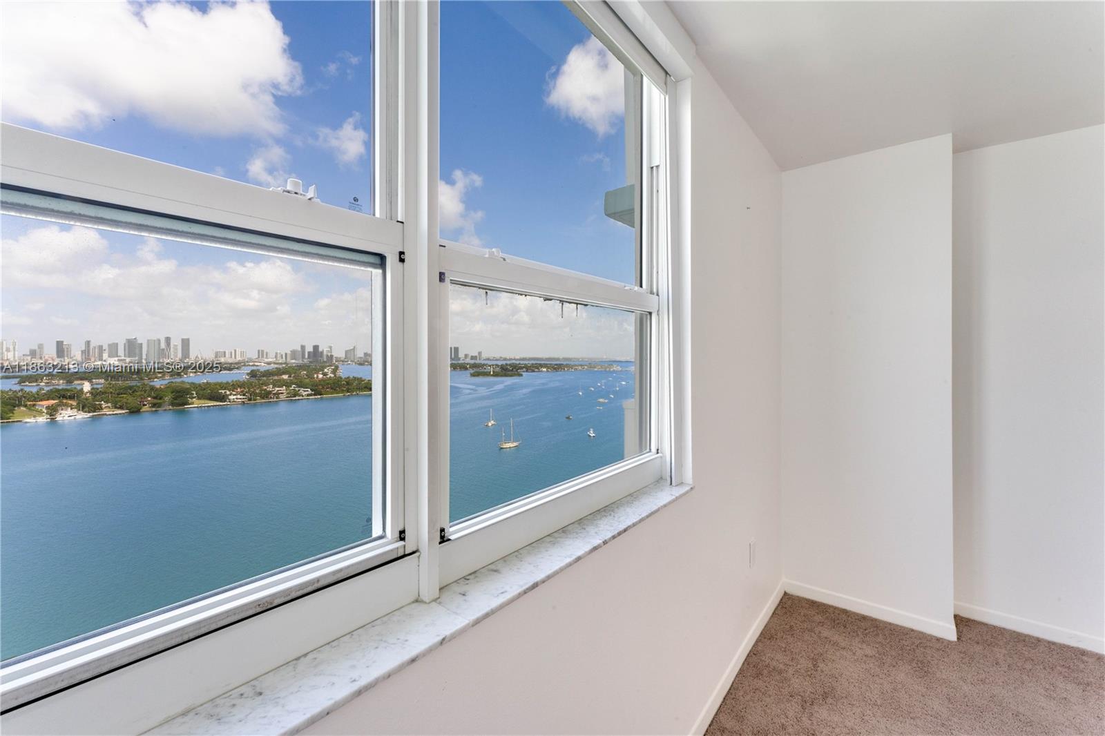 image The Floridian Condo12