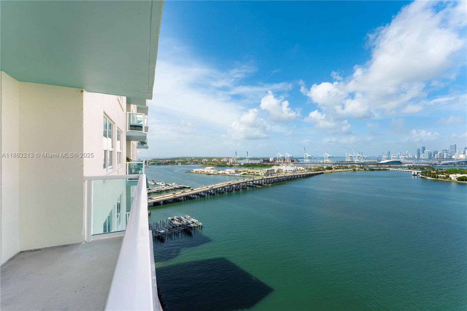image The Floridian Condo17