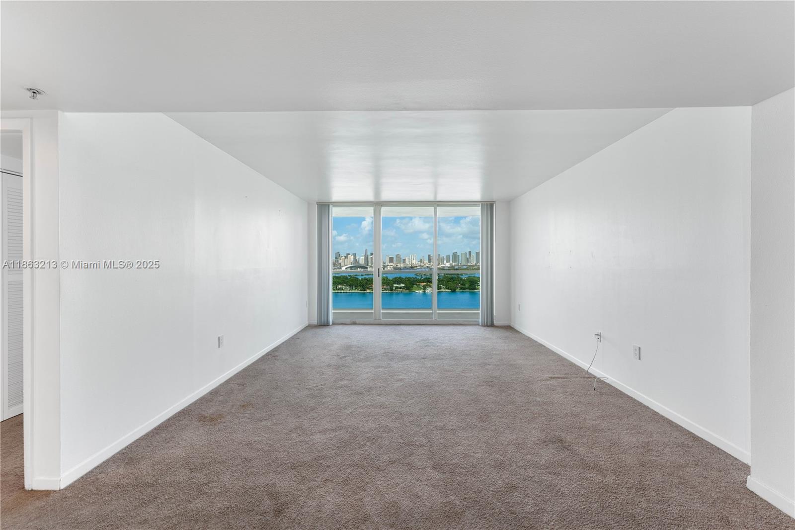 image The Floridian Condo3