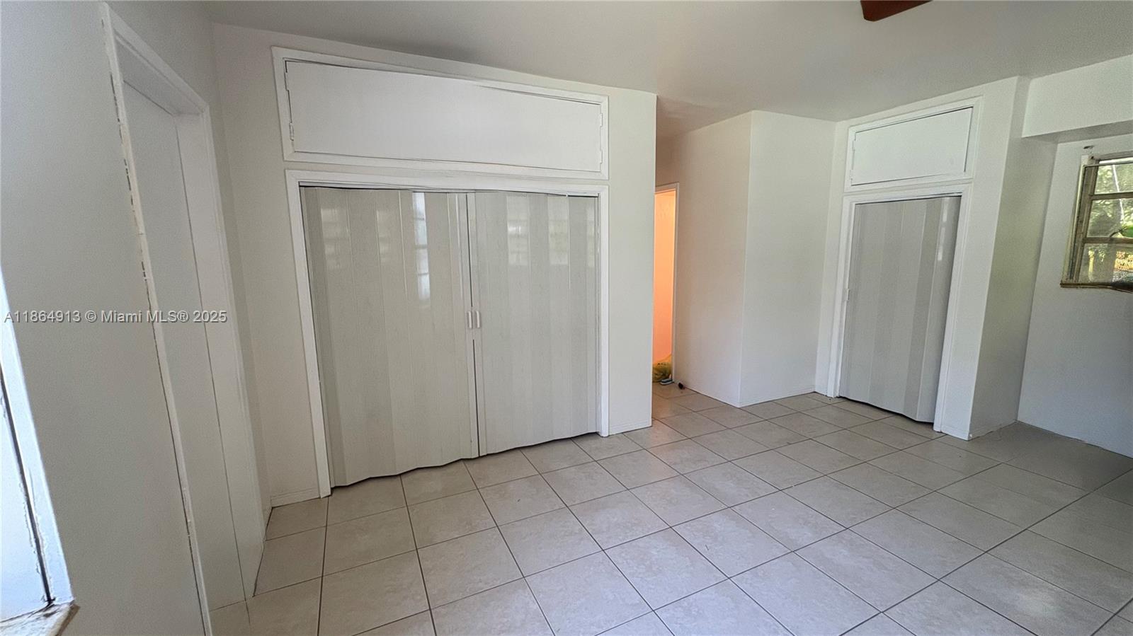 1022 NE 82nd Ter